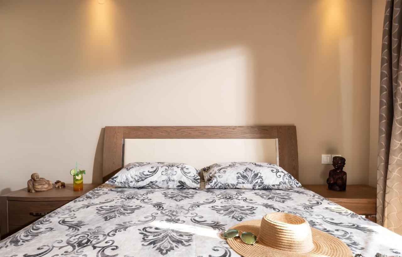 Sunset Studios - Suites With Seaview & Back Side Apartements Toroni Exteriör bild