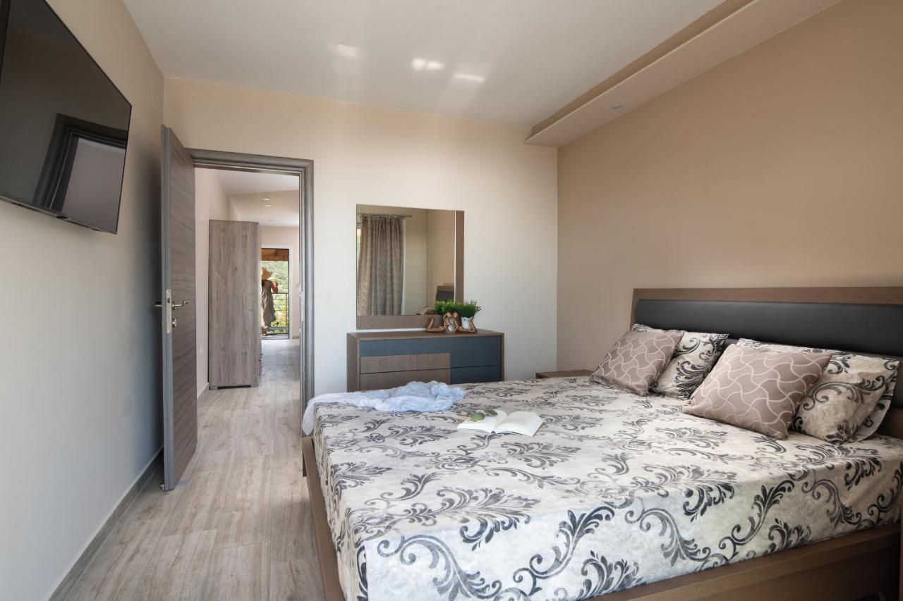 Sunset Studios - Suites With Seaview & Back Side Apartements Toroni Exteriör bild