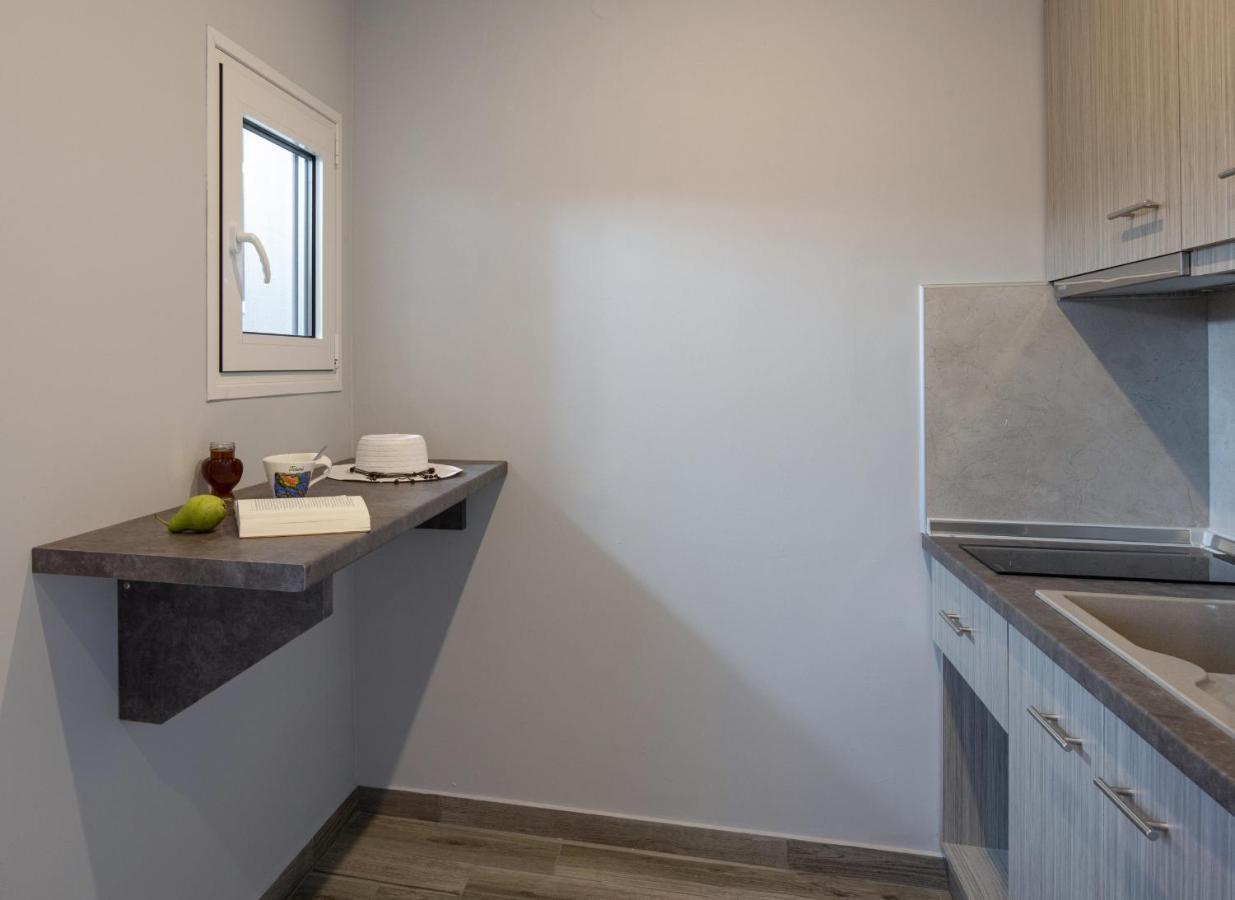 Sunset Studios - Suites With Seaview & Back Side Apartements Toroni Exteriör bild