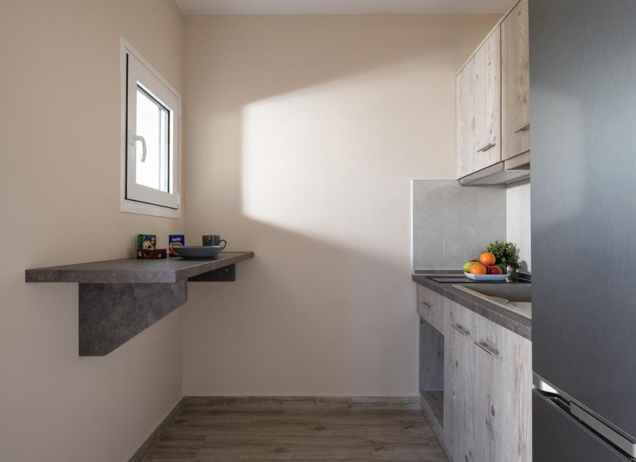 Sunset Studios - Suites With Seaview & Back Side Apartements Toroni Exteriör bild