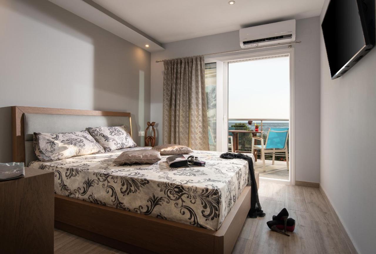 Sunset Studios - Suites With Seaview & Back Side Apartements Toroni Exteriör bild